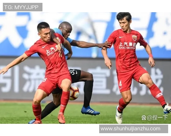 上港与苏宁激战正酣比赛结果揭晓引发球迷热议与期待